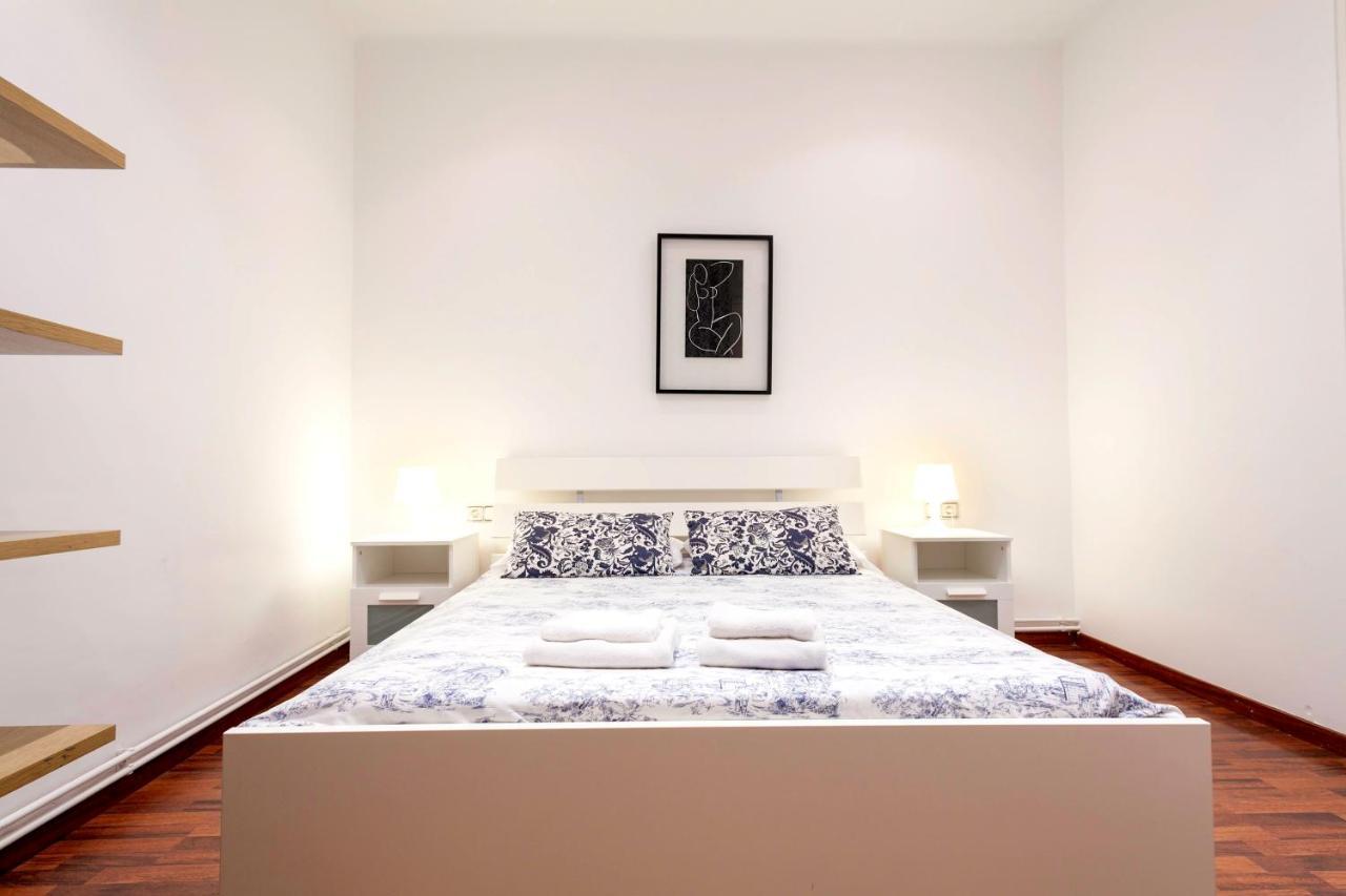 Barcelona Comtal Apartments Экстерьер фото